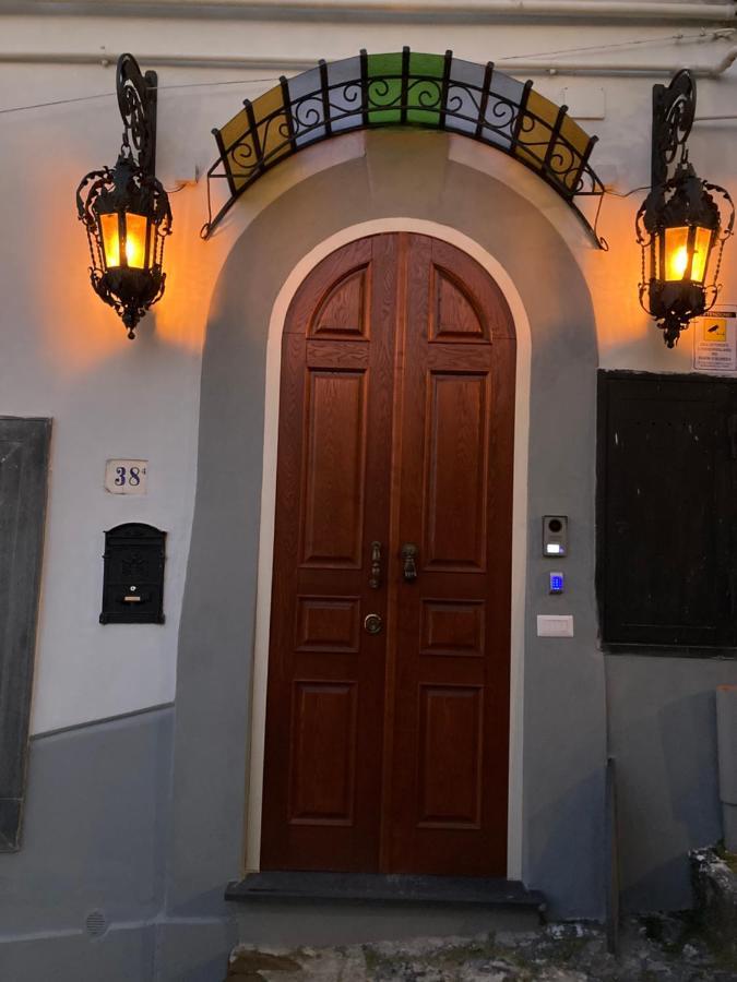 Le Petit Palais - Naples Bed & Breakfast Bagian luar foto