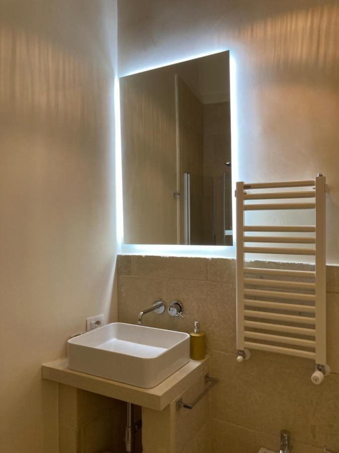 Le Petit Palais - Naples Bed & Breakfast Bagian luar foto