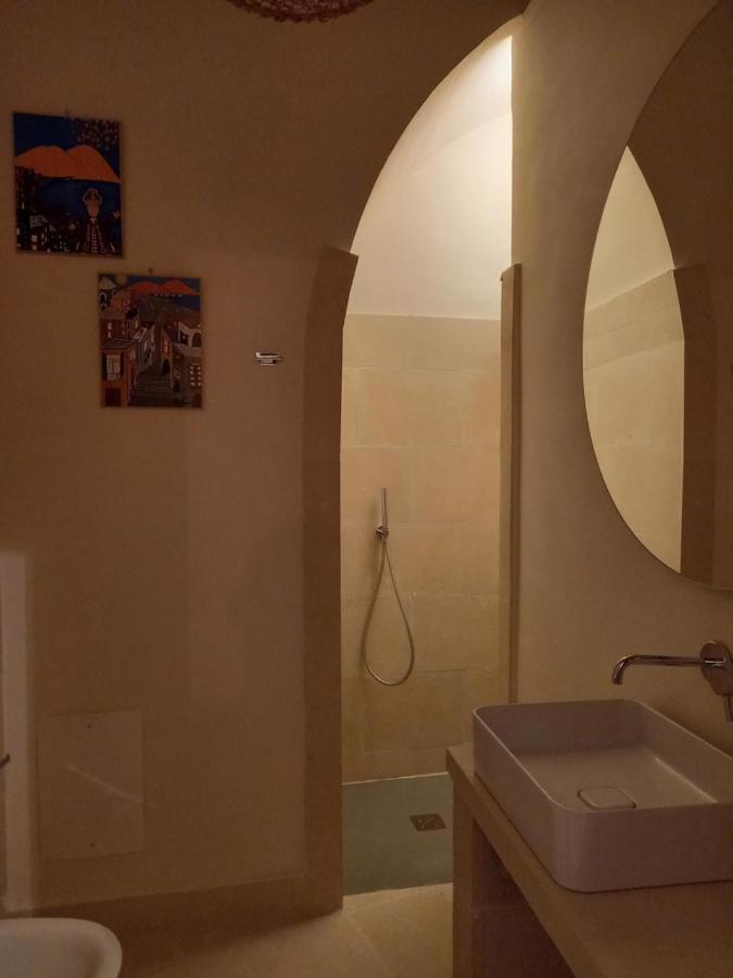 Le Petit Palais - Naples Bed & Breakfast Bagian luar foto