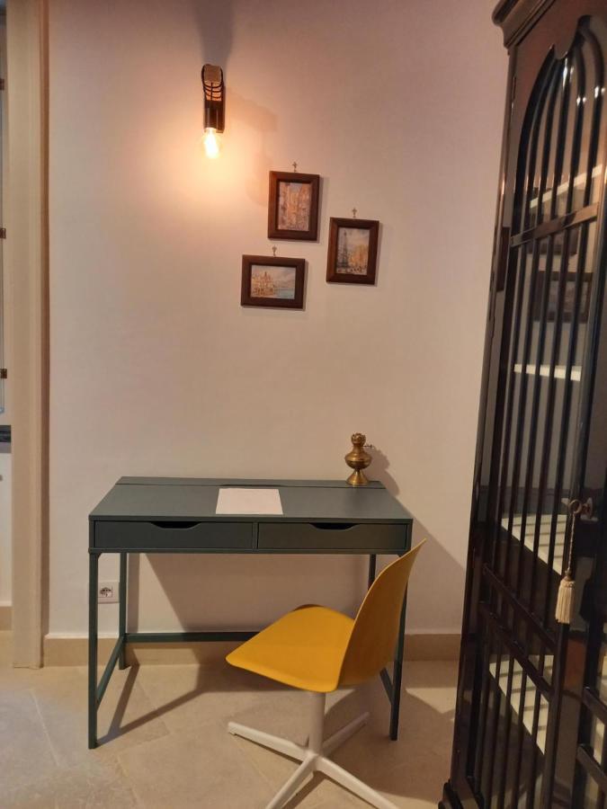 Le Petit Palais - Naples Bed & Breakfast Bagian luar foto